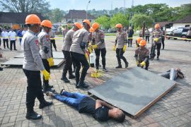Polda Maluku gelar simulasi siaga bencana hadapi cuaca ekstrem jelang akhir tahun