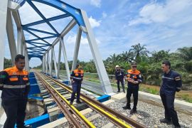 KAI Sumut ganti ribuan bantalan rel di jembatan kereta api
