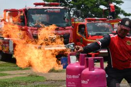 Pelatihan penanggulangan kebakaran di Madiun