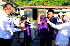 Pemprov Gorontalo serahkan bantuan program agromaritim