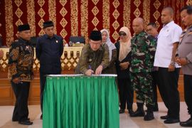 Dua Ranperda Payakumbuh disahkan menjadi Perda