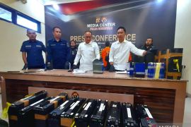 Polda Gorontalo tangkap kawanan pencuri baterai menara lintas provinsi
