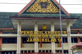 Kejari Sungai Penuh limpahkan kasus korupsi PJU Kerinci ke pengadilan Tipikor