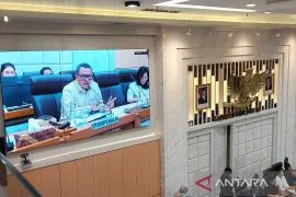 Qisqa rus yashirin kamera xiyonat