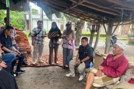 Bawaslu Dompu awasi coklit terbatas pastikan data pemilih akurat