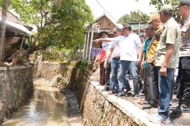Bupati Bima instruksikan percepatan perbaikan Jembatan Rade-Madapangga