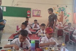 Wali Kota Depok sebut program MBG merupakan investasi masa depan generasi muda