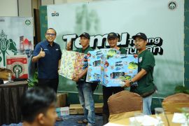 Dukung tukang lokal lebih terampil, Semen Baturaja gelar temu tukang di Muara Enim