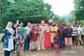 Kosabangsa Kemendiktisaintek berdayakan petani di Kampung Duwin