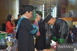 IAKN Tarutung wisuda 374 mahasiswa, Rektor : Jaga nama baik almamater