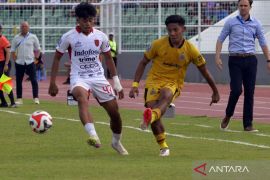 Prediksi susunan pemain Bhayangkara vs Persebaya sore ini