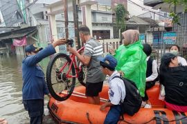 Cegah banjir, DPRD ajak Pemkot Tangerang pantau jaringan air buangan