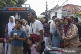 DKI kemarin, ledakan di SMAN 72 lalu kebakaran di Kebayoran Lama
