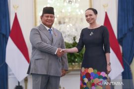 Warga Jember menang kompetisi batik persahabatan RI-Polandia