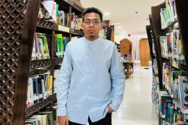 Menjadi Pahlawan bagi Bumi: Refleksi Hari Pahlawan di Tengah Krisis Lingkungan