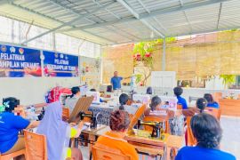 Lapas Perempuan Kupang menggelar pelatihan keterampilan bagi warga binaan