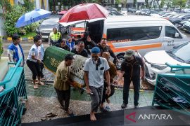Jenazah Antasari Azhar disemayamkan di San Diago Hills