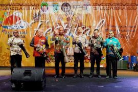 Lakotani. Festival Senja Kaimana layak jadi agenda nasional