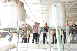 UGM bantu Bangka Belitung tangani masalah sampah plastik