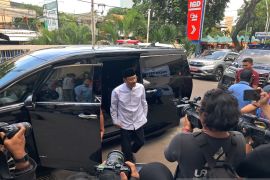 Gus Ipul kunjungi korban ledakan SMAN 72 di RSIJ Cempaka Putih