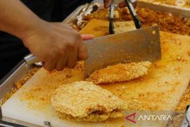 Zhengda tawarkan peluang franchise ayam krispi premium di Indonesia