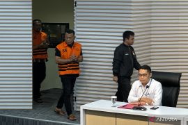 KPK tetapkan Bupati Ponorogo Sugiri Sancoko  tersangka suap pengurusan jabatan