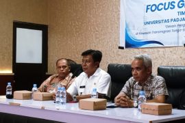 Sumbawa Barat merumuskan strategi pengembangan komoditas unggulan