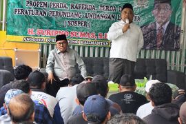 Suripno edukasi politik warga Kota Banjarmasin
