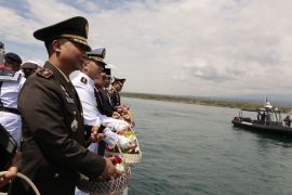 Peringati Hari Pahlawan, Forkopimda Banyuwangi tabur bunga di Selat Bali