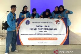 Dari bumi untuk negeri: Membangun kesadaran hukum pertambangan di kalangan pelajar