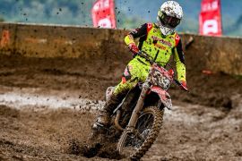 Pebalap Astra Honda ukir prestasi di balapan Internasional - Nasional