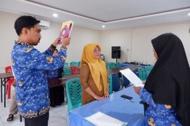 Pemohon dari Nagari Lansek Kadok jalani sumpah dalam proses penggantian sertipikat karena hilang di Kantor Pertanahan Kabupaten Pasaman