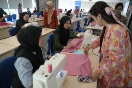 Program Kartini mendorong kemandirian ekonomi keluarga pengemudi taksi Bluebird