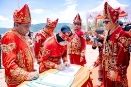 Semua pimpinan OPD di Pemda Morut tandatangani deklarasi menuju wilayah bebas korupsi dan birokrasi melayani