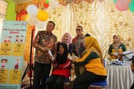 Pemkot Payakumbuh luncurkan program Bulan Imunisasi Anak Sekolah dan cek kesehatan gratis