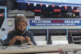 Jumat, gerai layanan Samsat Keliling Jadetabek ada di sini