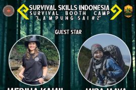 Medina Kamil dan Miramaya hadir pada acara Survival Booth Camp Lampung #2