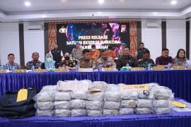 Indonesia's North Sumatra Police Hunt Mastermind Behind 76kg Meth Bust