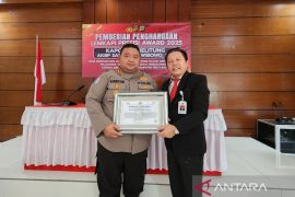 Kapolres Belitung terima Presisi Award 2025 dari Lemkapi