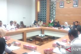 DPRD rapat Propemperda 2026 bersama Bagian Hukum Setda Batola