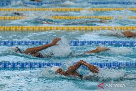 Millennium Aquatic masih pimpin puncak Indonesia Open Aquatic 2025