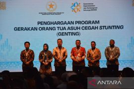 Gubernur Maluku terima penghargaan percepatan penurunan stunting