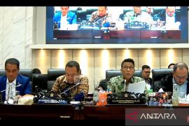 Komisi XI setujui anggaran tahunan BI 2026, penerimaan Rp36,91 T