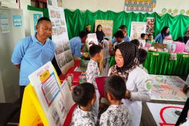Menghidupkan permainan tradisional, meningkatkan numerasi anak