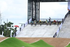 Pembalap dari berbagai negara ikuti Banyuwangi BMX Supercross 2025