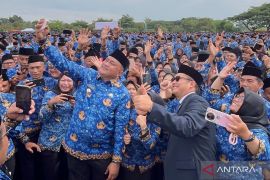 Bupati Bogor lantik 9.687 PPPK untuk penguatan layanan publik