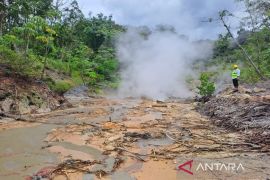 Pemkab Madina beberkan hasil inspeksi ESDM soal lumpur panas di Roburan Dolok