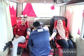 Kantor Imigrasi Lhokseumawe sumbang 32 kantong darah ke PMI