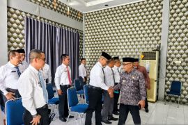 Pemkab Pasaman Barat lakukan ujian kompetensi 18 orang pejabat