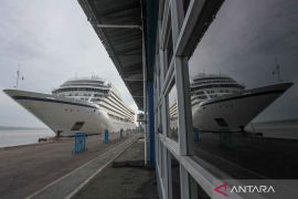 Kapal pesiar MS Viking Orion berbendera Norwegia mampir di Surabaya